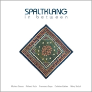 Spaltklang: In Between